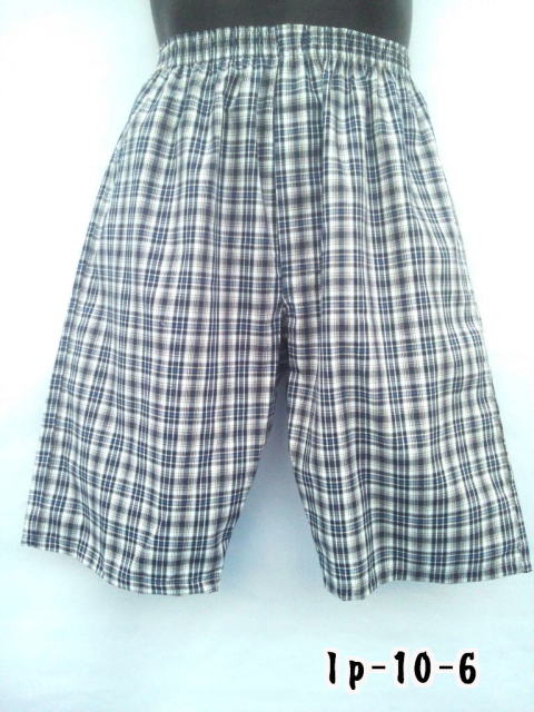 �V�b�N�ȐF�����̃����O�g�����N�X